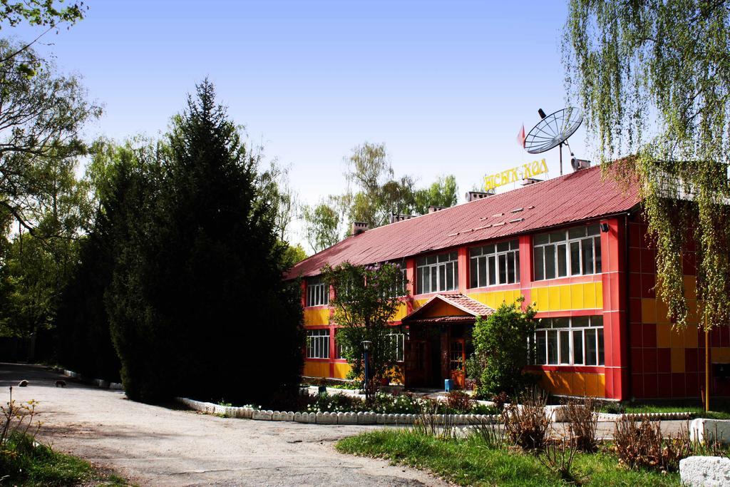 Otel Issyk-Kul Karakol Exterior photo