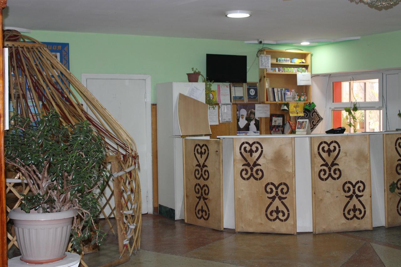 Otel Issyk-Kul Karakol Exterior photo
